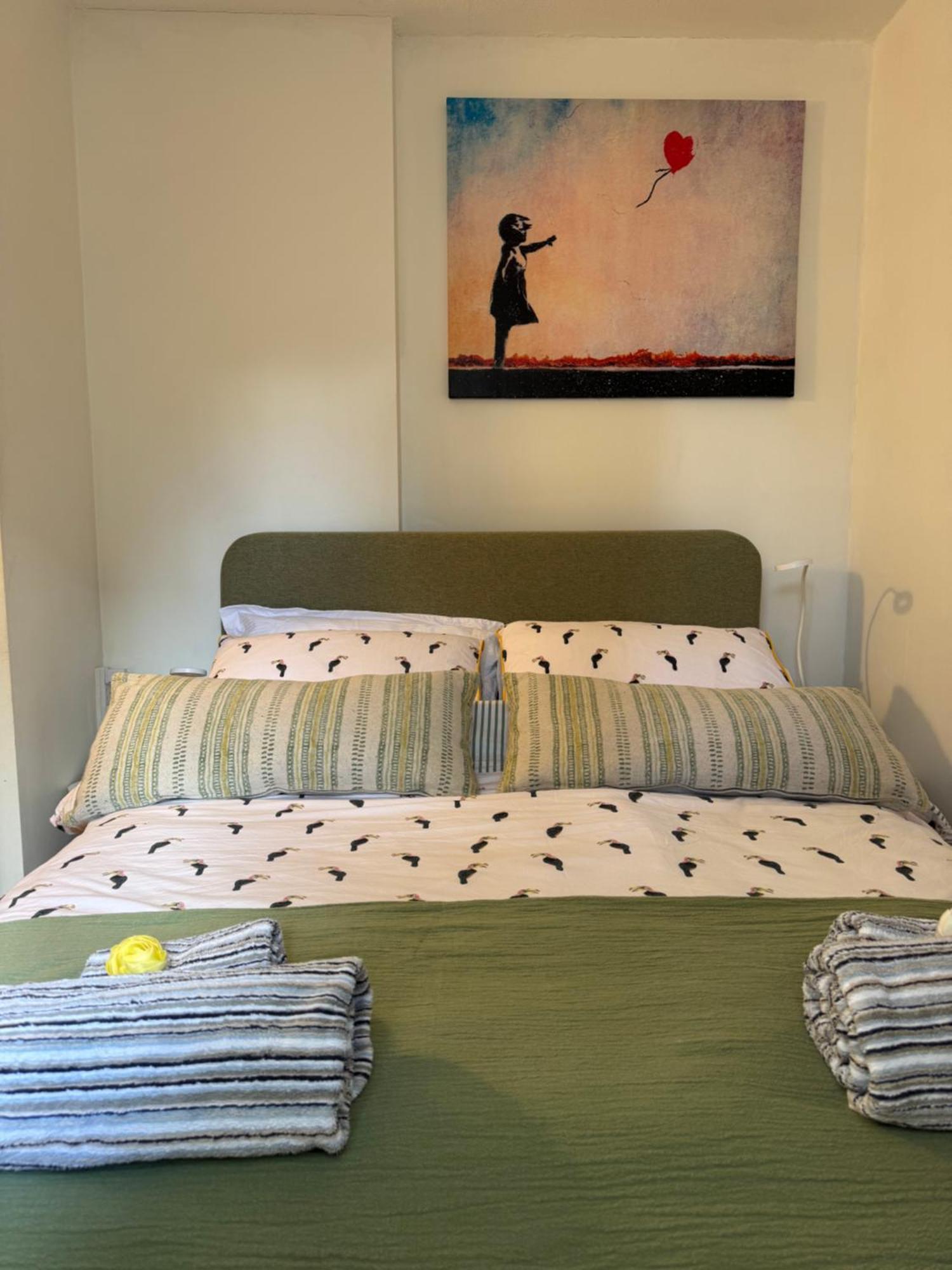 Apartamento Grundy House Uxbridge Exterior foto